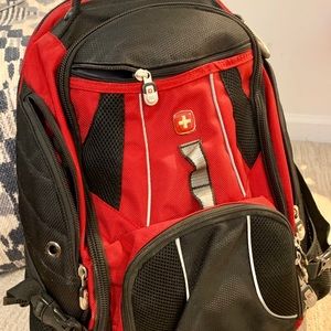 Brand new pack pack/laptop carrier